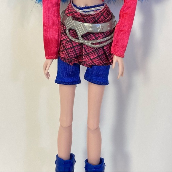 Jakks Pacific Winx Club 2012 Musa Rock Concert Collection Doll Fairy Pixie - Picture 3 of 12